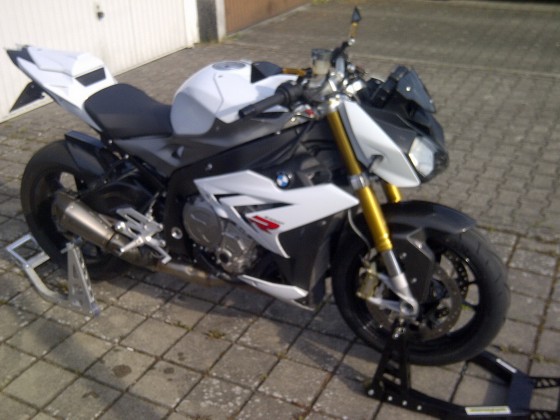 BMW S1000R